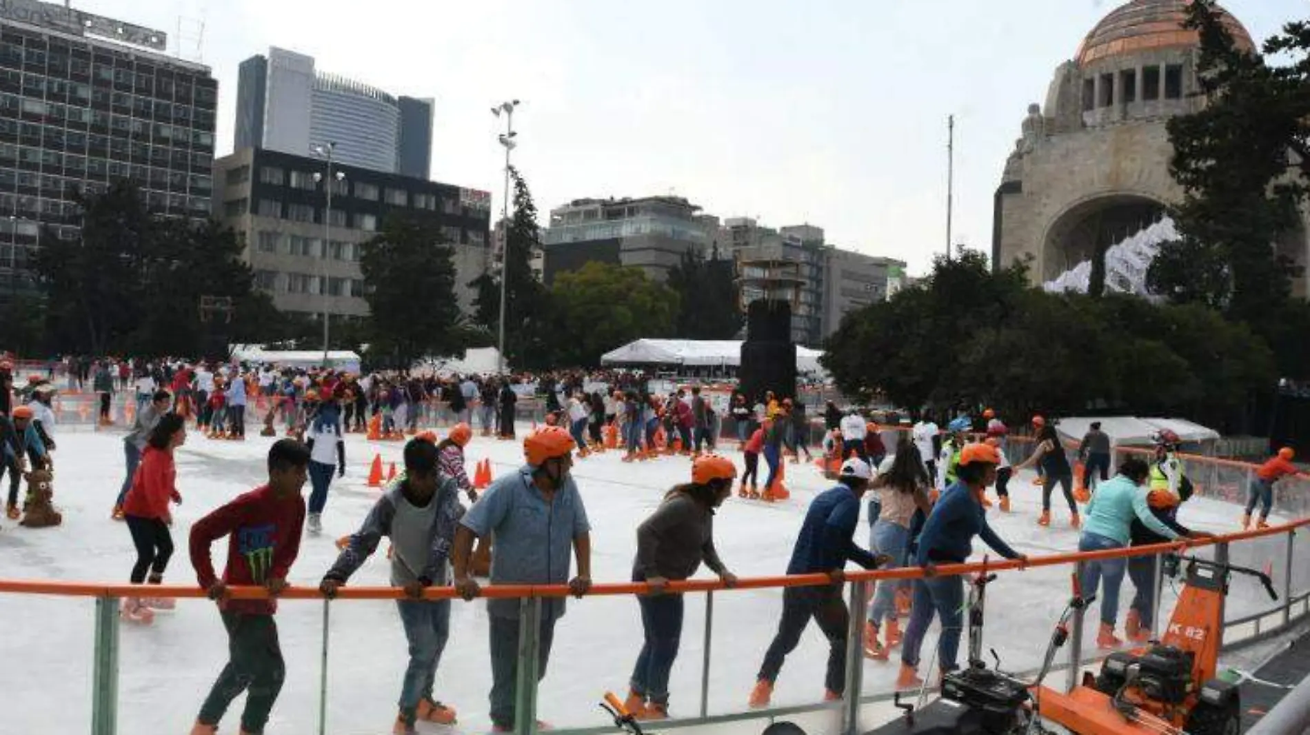 pista de hielo LAURA LOVERA